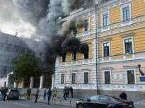 Ziua 1679 Macron acuză barbaria Rusiei. Putin mărește trupele și ascunde datele despre petrol. Banii pentru 30 de ani de învățământ, aruncați în război