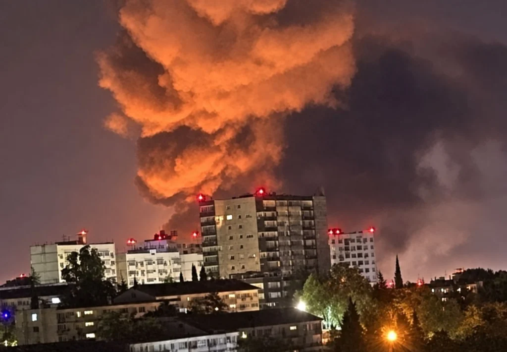 Ziua 1664 Explozii și incendii la Soci. Tusk convoacă armata și serviciile. Coridorul de armament din România, în vizorul Rusiei