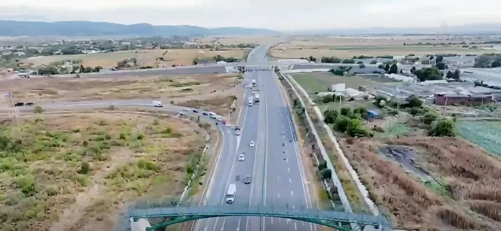 A fost deschis încă un nod rutier pe A7. București – Bacău Nord se circulă integral pe autostradă (Video)