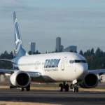 Momentul botezului pentru primul avion Boeing 738 Max 8 din flota TAROM. Se numește Mircea Lucescu (Video)