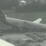 Accident grav pe aeroportul din Miami: Un avion cargo Amazon a ieșit de pe pistă și a lovit mai multe mașini. Cel puțin 5 morți (Video)