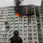 Ziua 1651 A șasea zi de lovituri la Kiev. Parlamentul Ucrainei se mută în subteran, ambasadoarea UE doarme în baie. Port la Marea Baltică, în flăcări (Video)