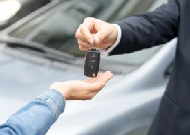 Ghid complet pentru companiile care au nevoie de mașini temporar: cum alegi soluția potrivită de închiriere auto
