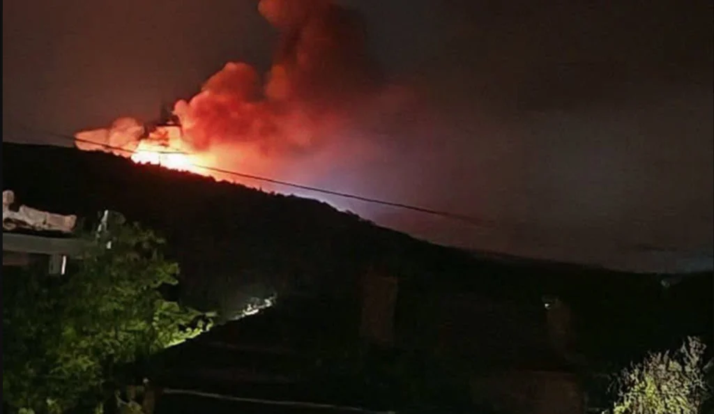 A doua explozie într-o lună la depozitele unei fabrici de armament din Bulgaria: Suspiciuni de sabotaj (Video)