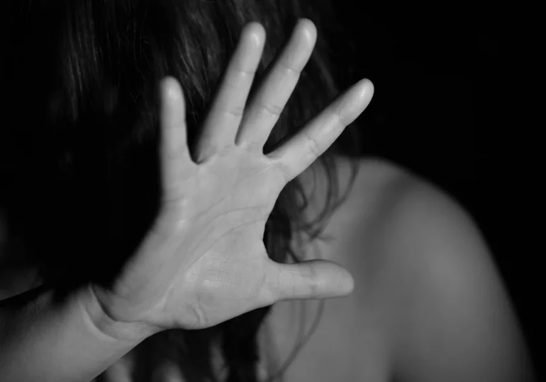 Tânără de 27 de ani, ucisă de soț în Vrancea. Bărbatul a fost arestat. Este al 28-lea caz de femicid raportat în acest an