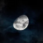 Luna s-ar fi format în doar 5 ore după un impact colosal – Studiu