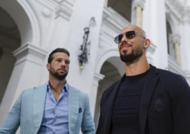 Frații Tate, trimiși în judecată într-un nou dosar. O fată recrutată la 15 ani prin metoda „loverboy” le-ar fi adus 1,3 milioane de dolari