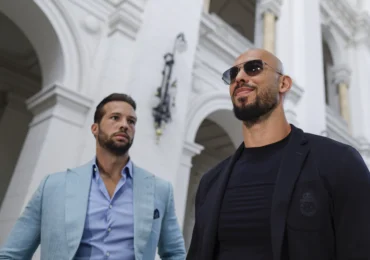 Frații Tate, trimiși în judecată într-un nou dosar. O fată recrutată la 15 ani prin metoda „loverboy” le-ar fi adus 1,3 milioane de dolari