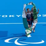 Și-a pierdut vederea pe front, dar a găsit un nou drum în sport: Povestea lui Brad Snyder, cel care a învățat să înoate din nou în întuneric