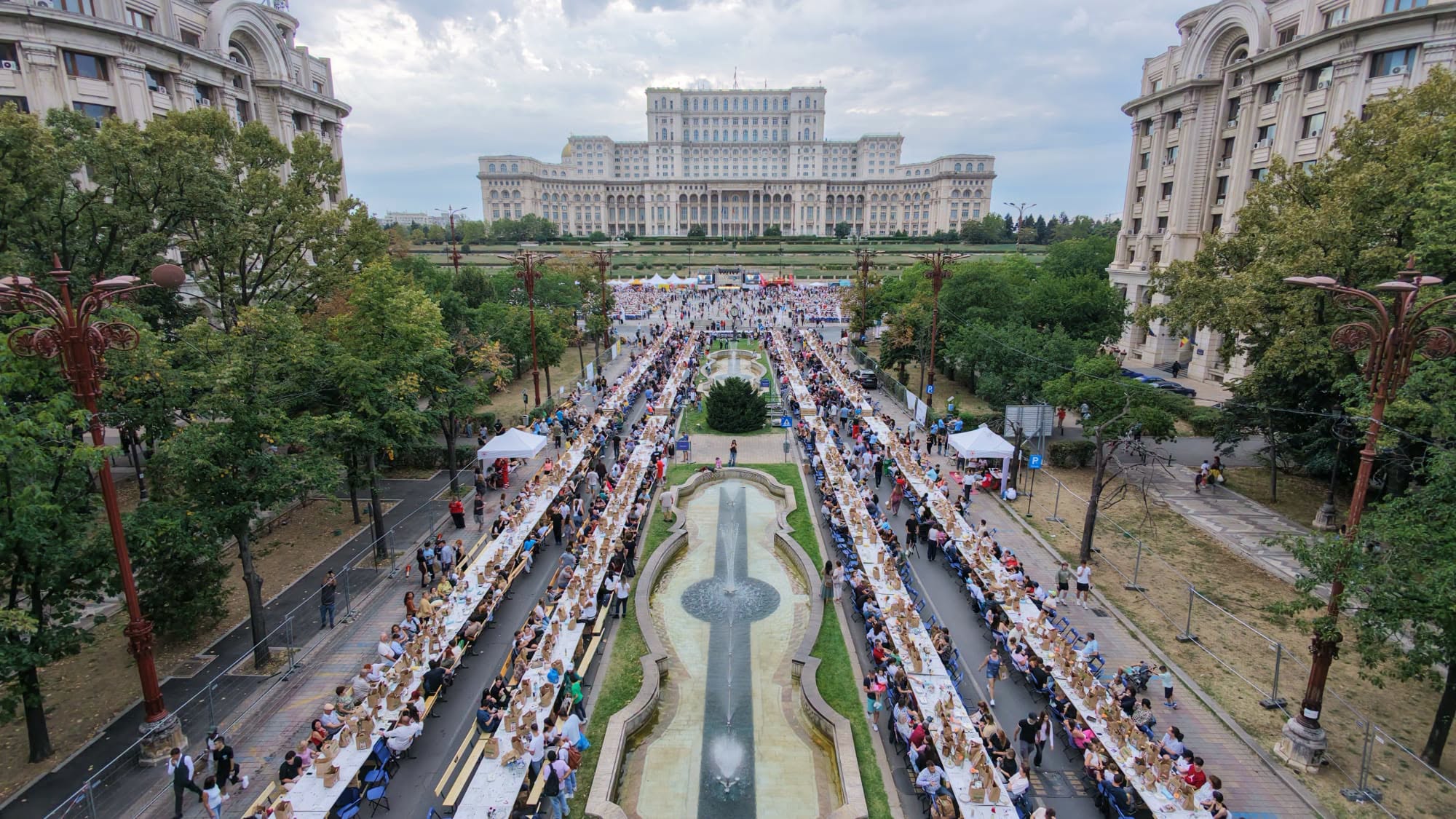 Bucureștiul a stabilit un record mondial cu „Masa care unește”