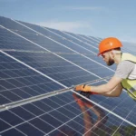 650 de milioane de euro pentru panouri fotovoltaice și baterii la instituțiile publice. Când pot fi depuse proiectele