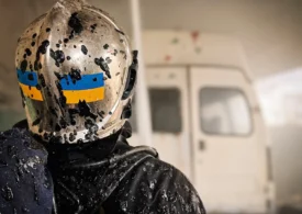 <span style="color:#990000;">Ziua 1672</span> Rafinărie lovită de un roi de drone. Rusia pune restricții la granița cu Estonia. Zelenski s-a întâlnit cu șeful CIA. Trump lucrează la un acord masiv cu Belarusul