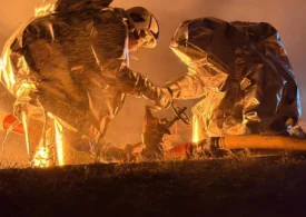 <span style="color:#990000;">Day 1651</span> 12 dead on the sixth day of strikes in Kiev. Attack at the ferry crossing point in Romania. Port on the Baltic Sea, engulfed in flames. Putin strengthens security