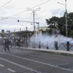 Jurnaliști agresați în timpul protestului oierilor din Piața Victoriei. Poliția s-a sesizat din oficiu (Video)