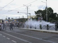 Jurnaliști agresați în timpul protestului oierilor din Piața Victoriei. Poliția s-a sesizat din oficiu (Video)