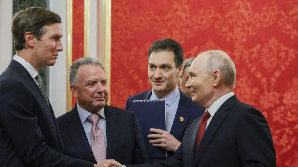 Witkoff și Kushner, de la Putin la Zelenski. Următoarea etapă a negocierilor pentru pace