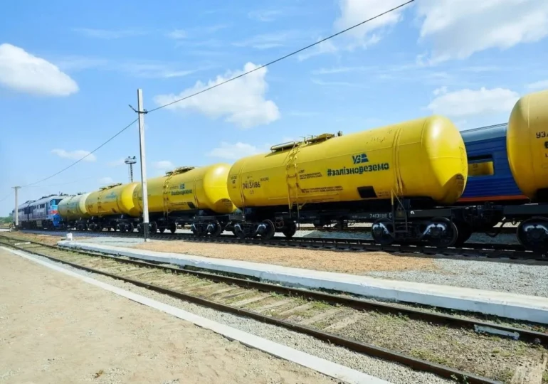 România devine rută-cheie pentru combustibilul Ucrainei. Kievul anunță acorduri pentru transporturi pe Dunăre și calea ferată