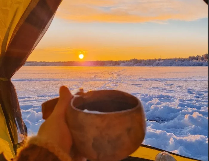 Tot mai multe femei pleacă singure în vacanță. Nu pentru că n-au cu cine, ci pentru că vor să facă propria alegere. Ce trebuie să știi înainte să faci un astfel de pas
