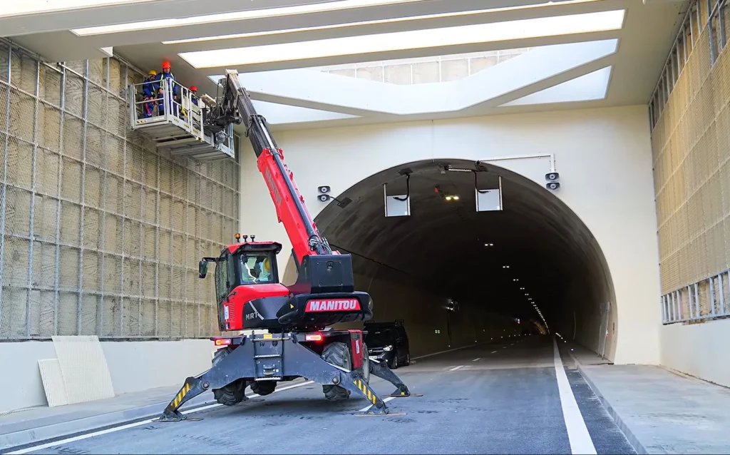 tunel 1 foto yt raducu popa