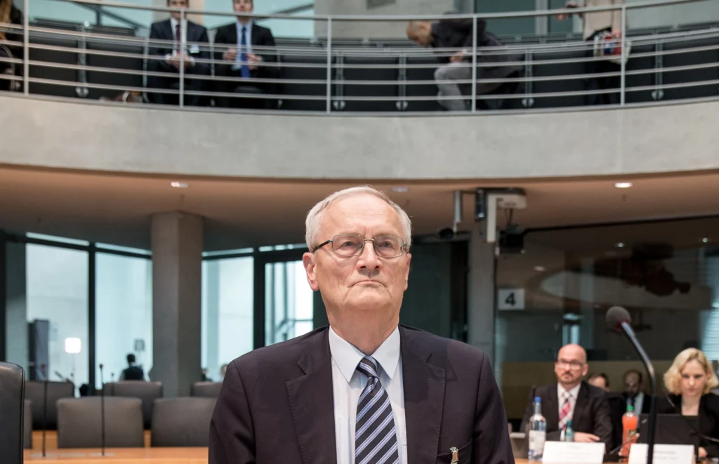 Un fost șef al spionajului german a fost arestat. Acuzațiile sunt extrem de grave