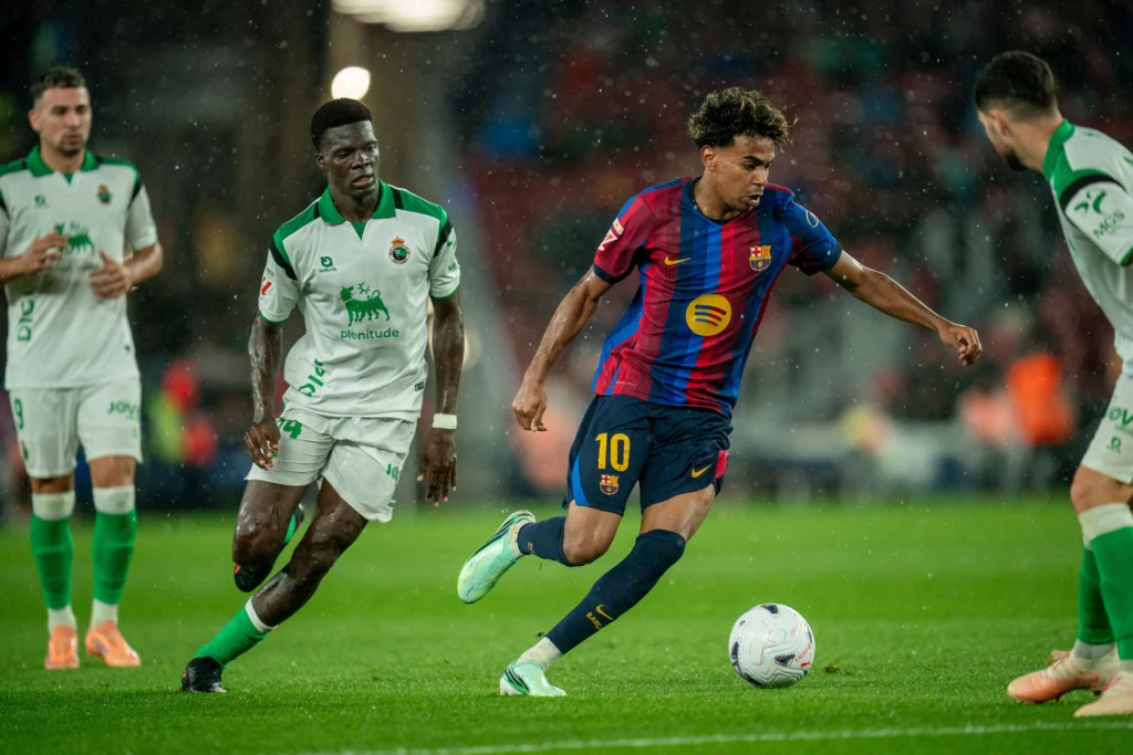 UEFA ar putea exclude FC Barcelona din Champions League – presă