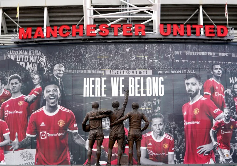 Bobby Charlton, omul care a supraviețuit tragediei și a ajutat Manchester United să renască