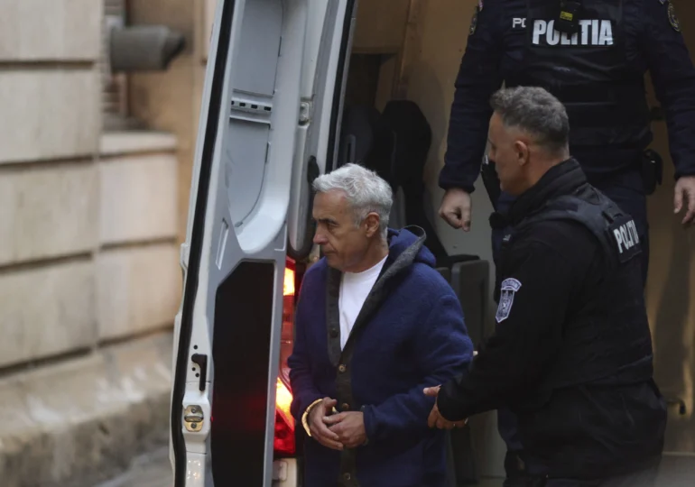 Doi judecători nu s-au înțeles în dosarul lui Călin Georgescu. A fost adus un al treilea pentru a decide dacă va pleca acasă