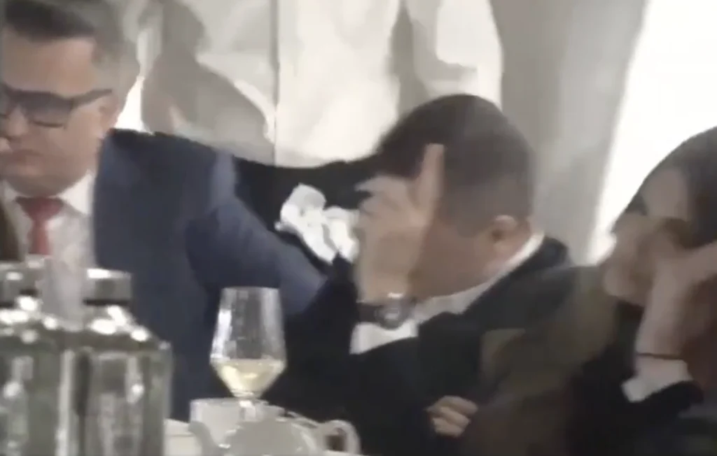 Guilfoyle, Grindeanu, Vlădica, București