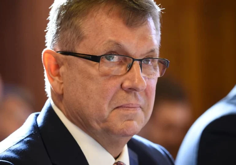 Fostul guvernator al băncii centrale a Ungariei a fost reținut pentru fraudă