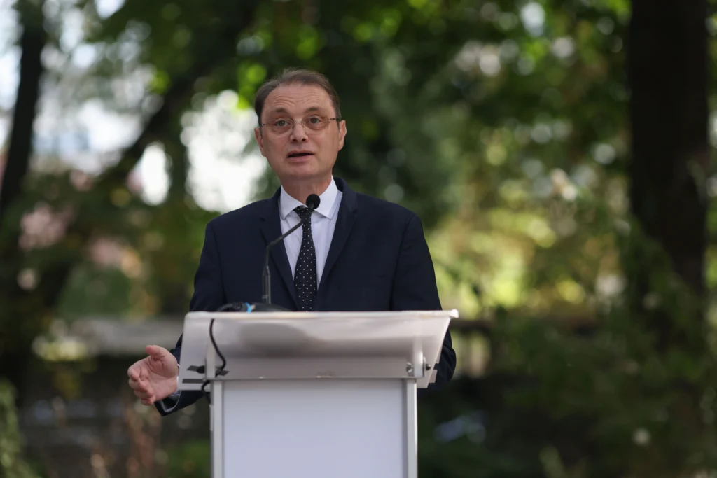 Luca Niculescu, după întâlnirea cu PSD: „Am găsit deschidere”. Ce variante de guvern sunt discutate