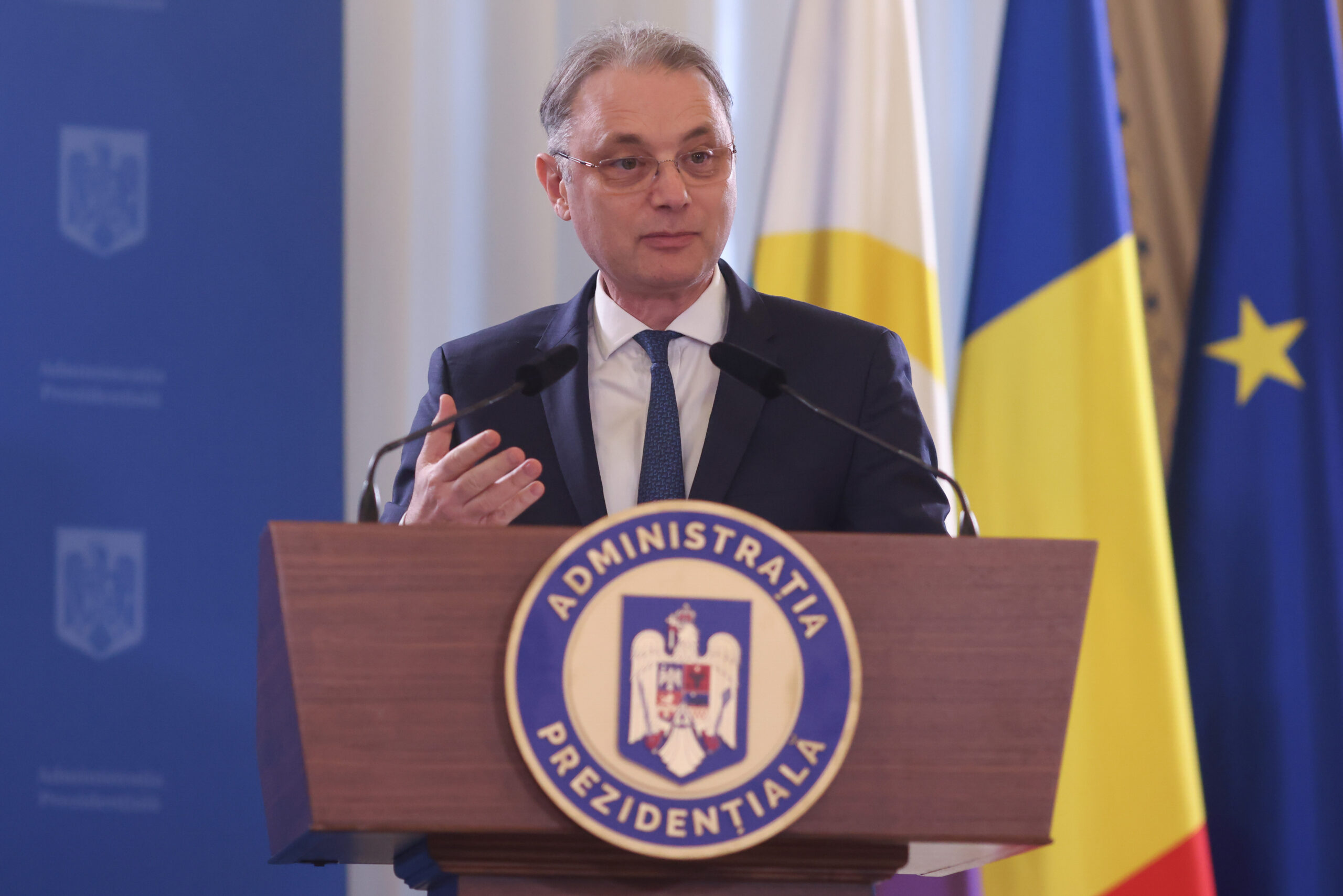 Luca Niculescu s-a întâlnit cu echipa propusă pentru viitorul Guvern și cere soluții rapide