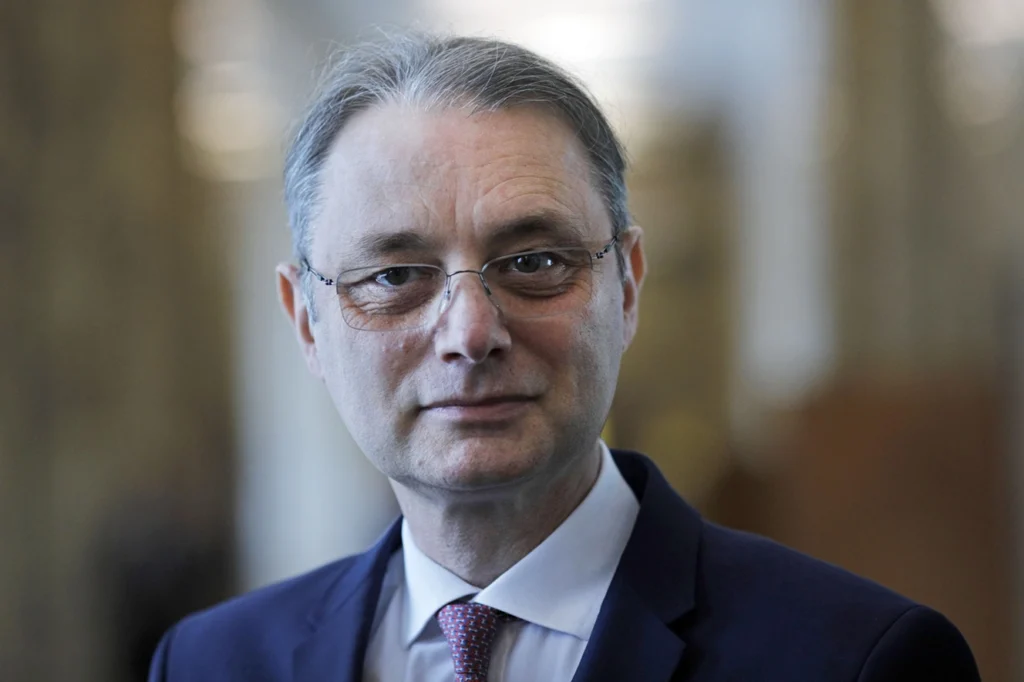 Luca Niculescu vrea să anunțe joi programul de guvernare și lista de miniștri: Toate opțiunile sunt pe masă, inclusiv o întâlnire comună cu Bolojan și Grindeanu
