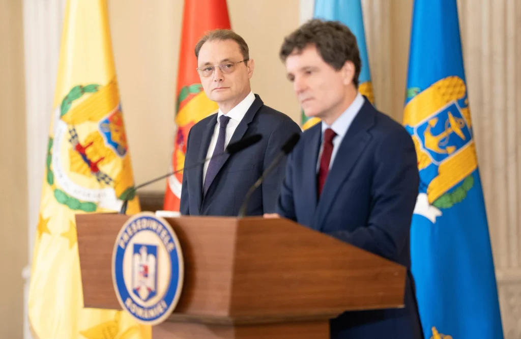 Cum l-a convins Nicușor Dan pe Luca Niculescu să accepte funcția de premier