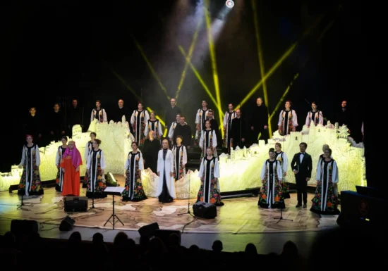 Premieră la Ploiești - Madrigal: Drumul Mătăsii, cu actrița Rodica Mandache Festivalul Internațional de Teatru Toma Caragiu