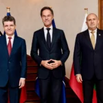 Nicușor Dan a discutat cu Mark Rutte despre navele atacate în apropierea României și anunță o reuniune specială a NATO pentru Marea Neagră