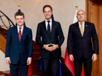 Nicușor Dan a discutat cu Mark Rutte despre navele atacate în apropierea României și anunță o reuniune specială a NATO pentru Marea Neagră