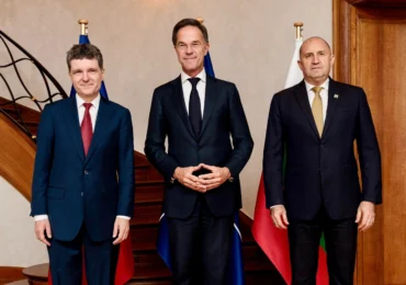 Nicușor Dan se întâlnește cu șeful NATO să discute de navele atacate în apropierea României