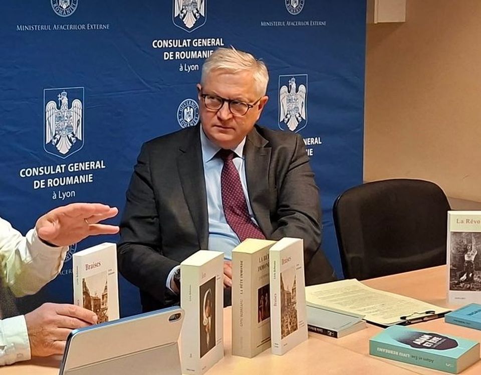 Niculescu își completează echipa cu al doilea om din MAE. Consulul României la Lyon, rechemat de la post