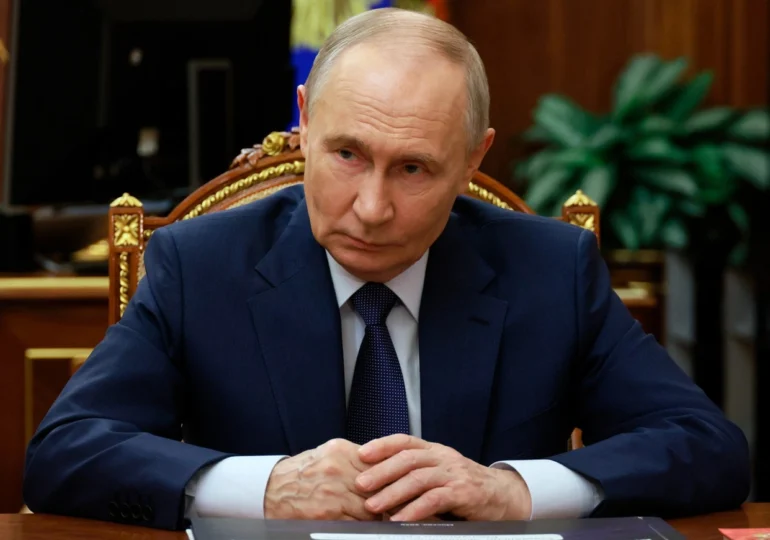 Liderii europeni care au discutat cu Putin au nimerit într-o „ambuscadă” verbală: Le-a ținut o lecție de istorie care a durat cât un meci de fotbal