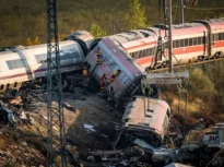 42 de străini, printre pasagerii trenurilor implicate în tragedia din Spania. Soarta a 24 dintre ei este încă necunoscută