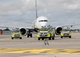 24 de români condamnați pentru infracțiuni grave au fost expulzați din Irlanda. Au fost aduși la București cu un avion închiriat