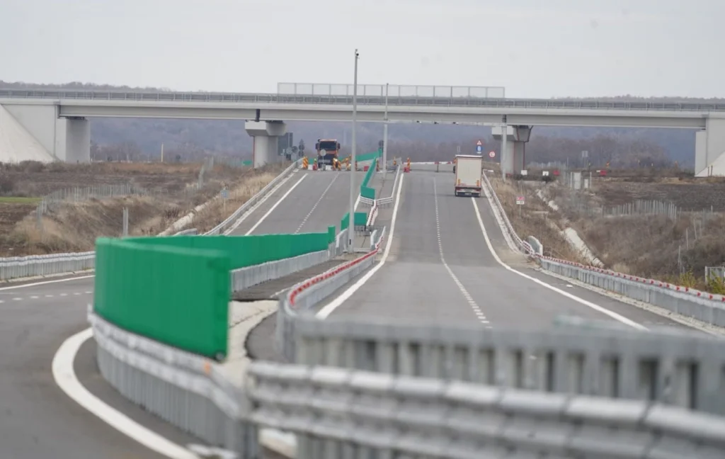 Se închide o bucată din A1 pentru mai bine de două luni. Pe unde va fi deviat traficul (hartă)
