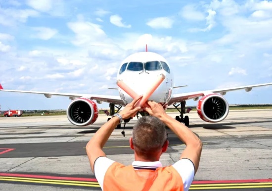 Un aeroport din România se închide pentru trei săptămâni. Ce se întâmplă cu zborurile și pasagerii care au deja bilete