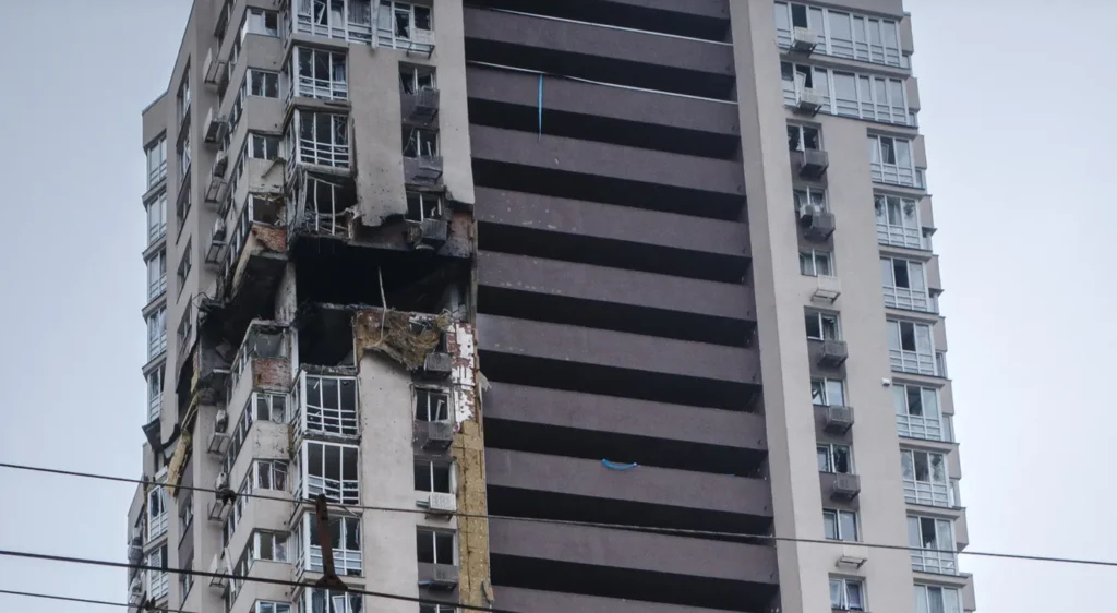 Ziua 1701 Doi morți într-un bloc din Kiev lovit de dronă (Video). Percheziții la șeful Băncii Naționale a Ucrainei. Rubio: Fără SUA, Ucraina nu mai exista