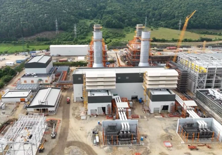 Prima turbină de la Mintia a pornit pe gaz. Bolojan: Urmează testele și primii megawați livrați în rețea