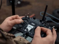 Ucraina are din nou Starlink pe front. Oprirea sistemului a fost ca o „lovitură nucleară” contra Kievului, iar Trump și Musk dau vina unul pe altul