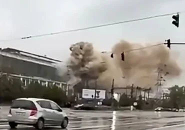 Iași: Incendiul de la CET a lăsat fără apă caldă și căldură 22.000 de apartamente. Nu se știe când va reporni centrala