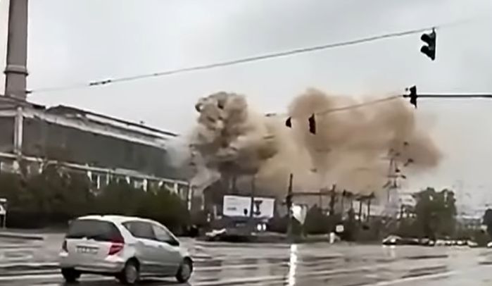 Iași: Incendiul de la CET a lăsat fără apă caldă și căldură 22.000 de apartamente. Nu se știe când va reporni centrala