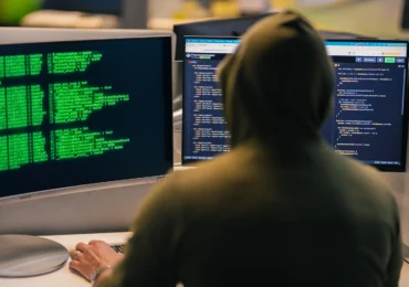 Un hacker al grupării care a furat datele despre angajații FBI a fost prins în Iordania