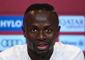 I s-a interzis să joace fotbal și a plecat dintr-un sat cu condiții imposibile, a cucerit Europa, apoi a construit o școală și un spital: Povestea lui Sadio Mane